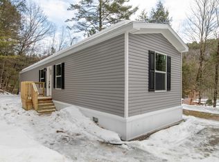 8 Reservoir Rd, Brattleboro, VT 05301