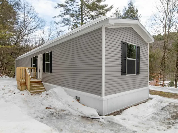 8 Reservoir Road, Brattleboro, VT 05301