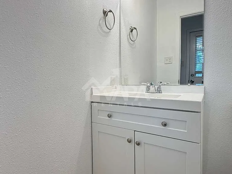 4511 Diamondhead Dr — Photo 19