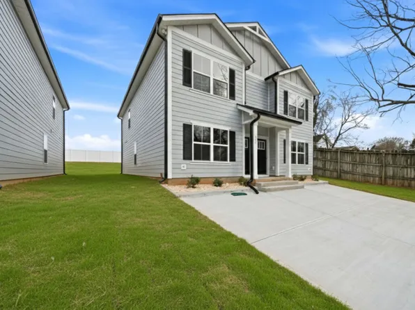 442 17th St NW, Hickory, NC 28602