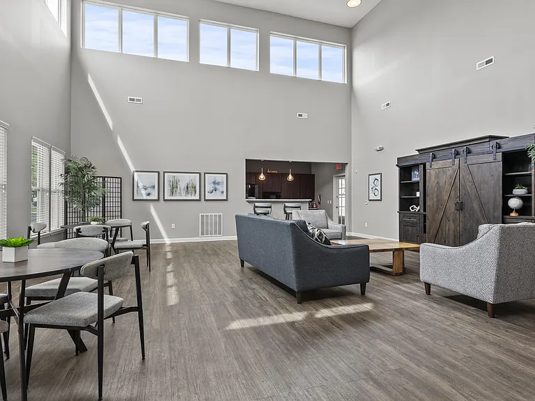Whispering Creek Apartments — Photo 6