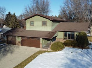 2107 3rd St NE, Jamestown, ND 58401