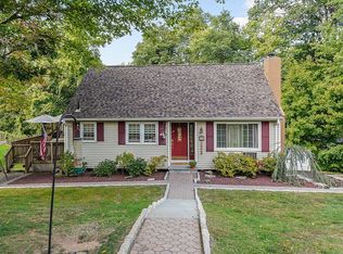 33 Nevins Rd, Mahopac, NY 10541