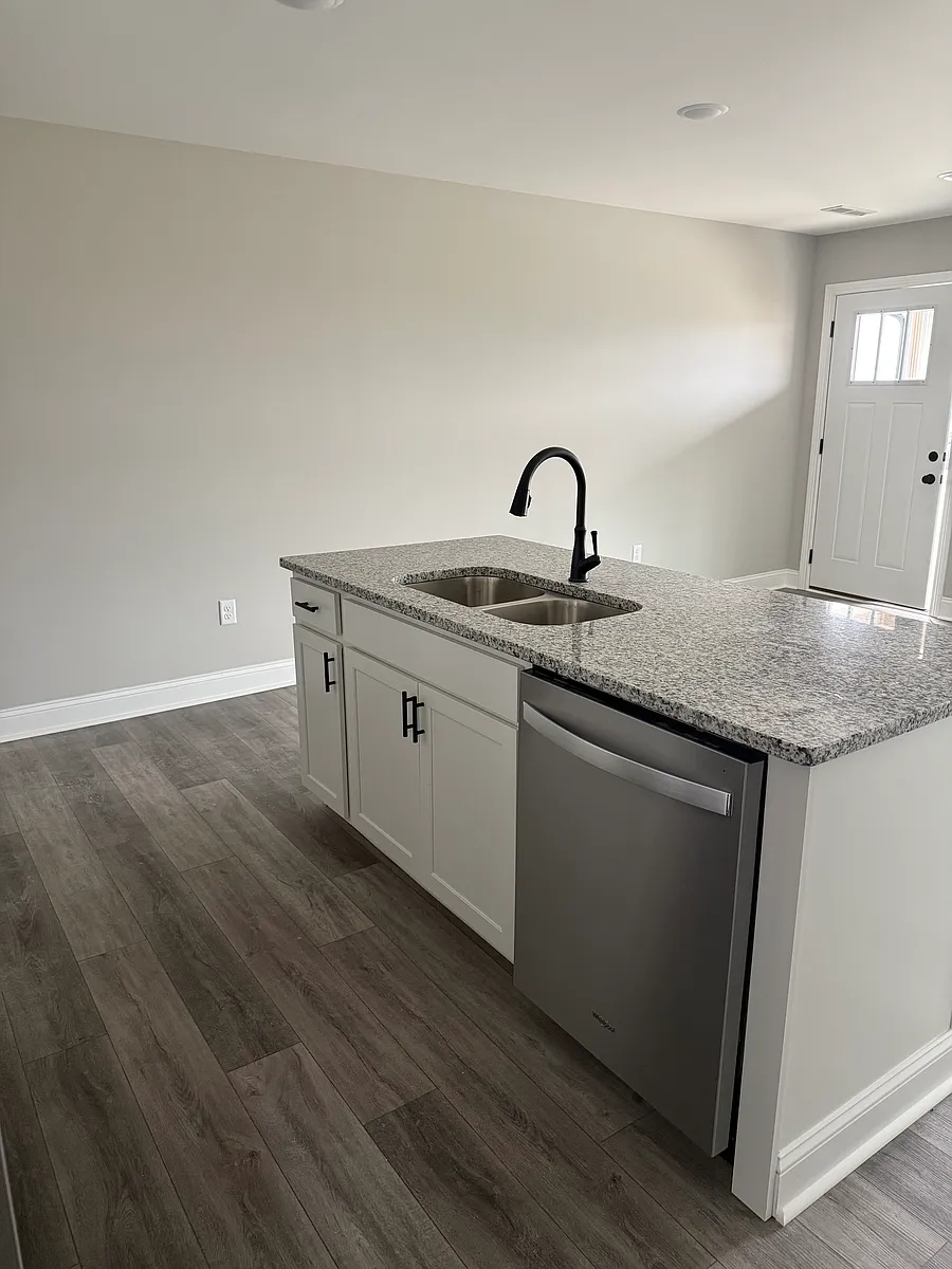 Building Photo - 4085 Stagecoach Dr