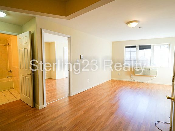 4th image of 27-16 12th St #2A2