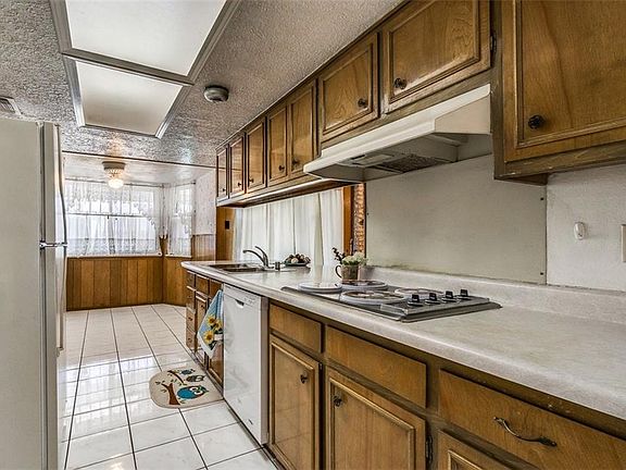 5th image of 10478 Janway Dr