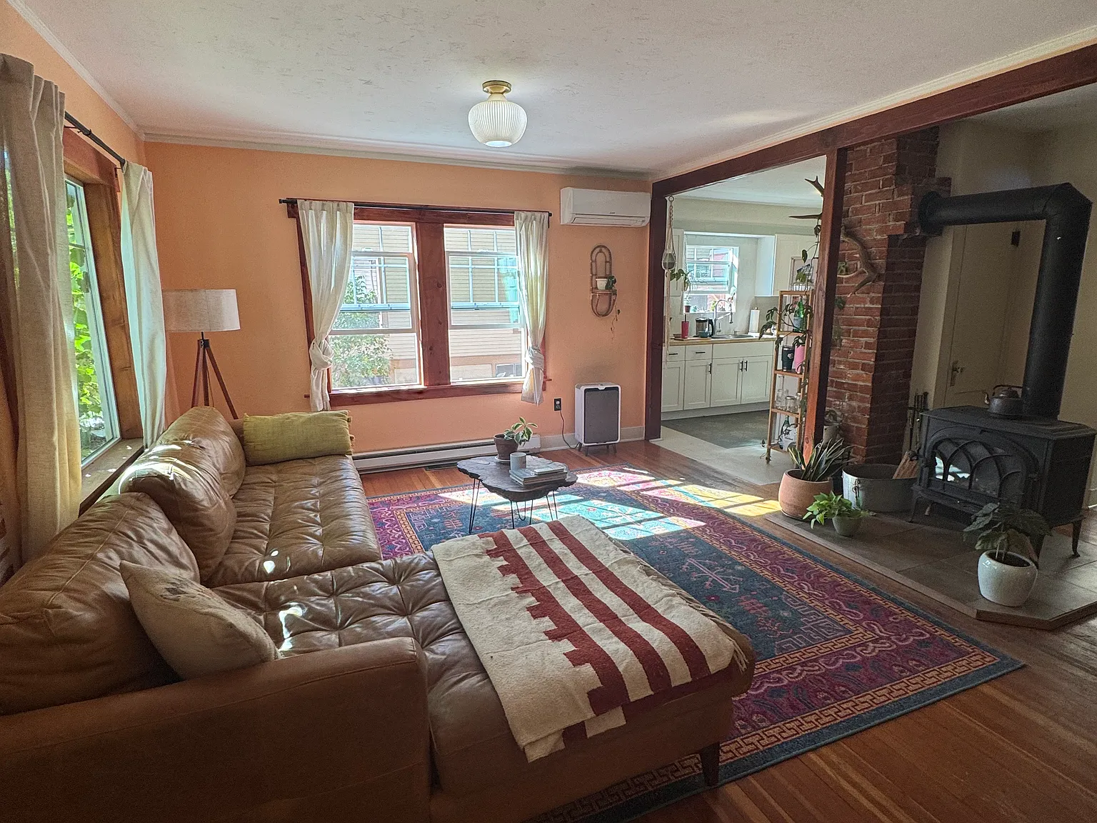 2 bed, 1332 sqft, $2,800 — Photo 2