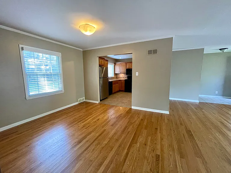 6340 Milhaven Dr — Photo 4