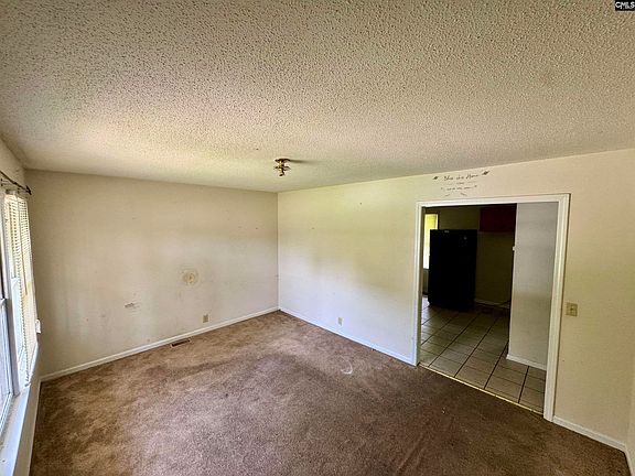 4th image of 418 Magnolia Dr