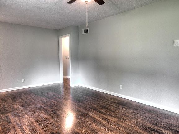 Living Room view to bedrooms