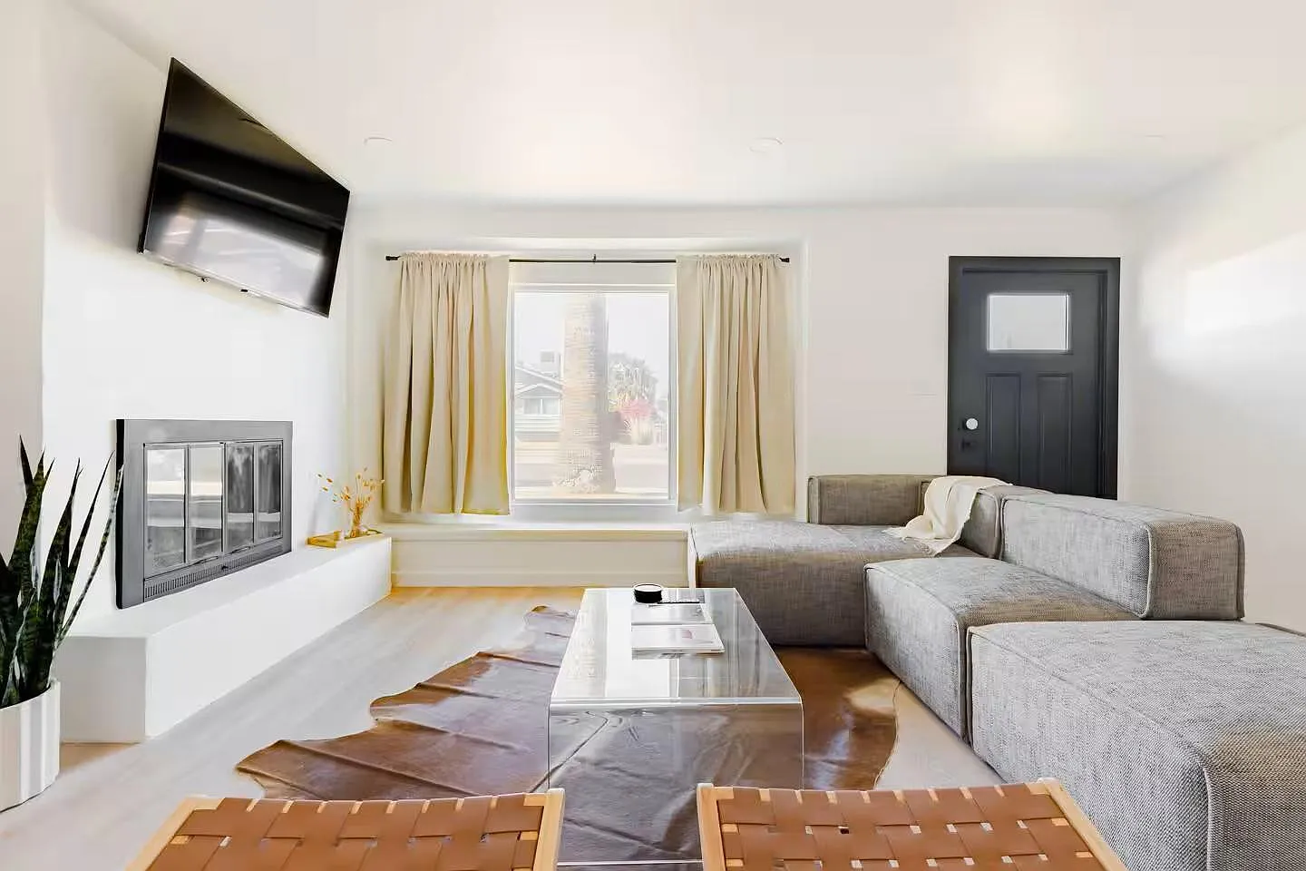 3 bed, 2.0 bath, 1290 sqft, $3,000 — Photo 4