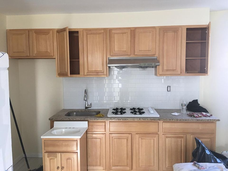 1st image of 2671 E 11th St #2F