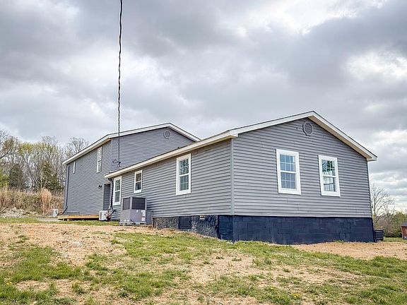 4th image of 41 Park Dr