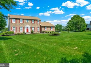 909 Lederach Cross Rd, Schwenksville, PA 19473