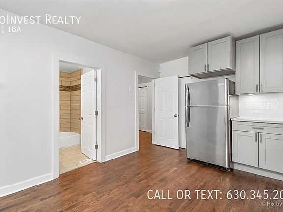 4th image of 2522 W Cortland St APT 1F