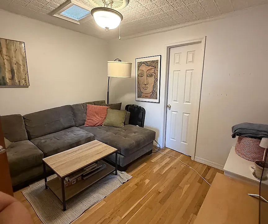 933 Pacific St #3