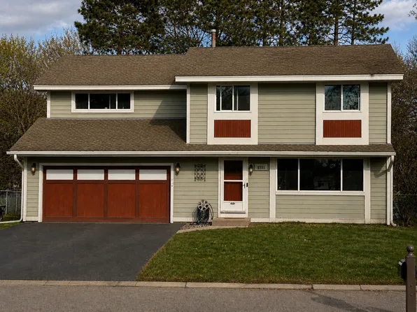 9303 Hallmark Ave S, Cottage Grove, MN 55016