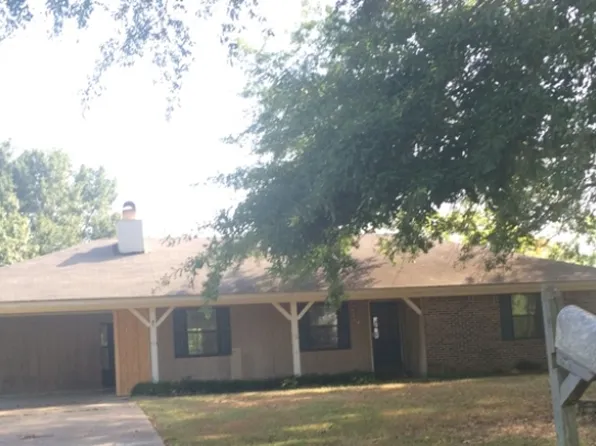 172 Reeves Rd, Columbus, MS 39702