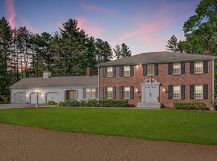 36 Wanders Dr, Hingham, MA 02043
