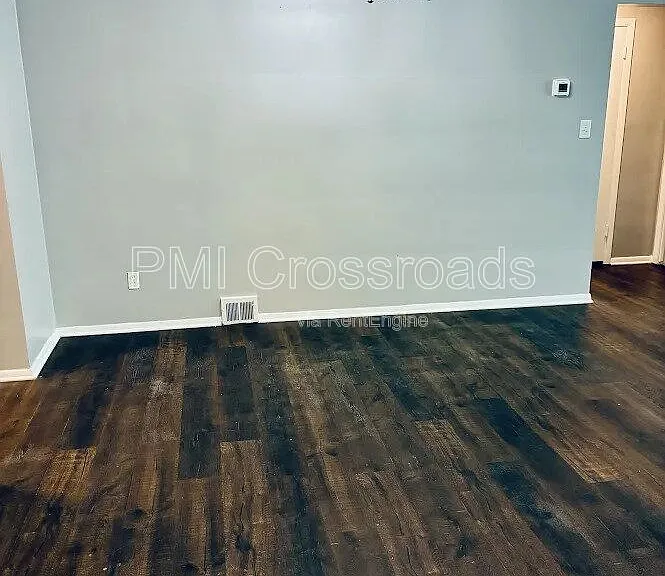 Riviera Manor — Photo 27