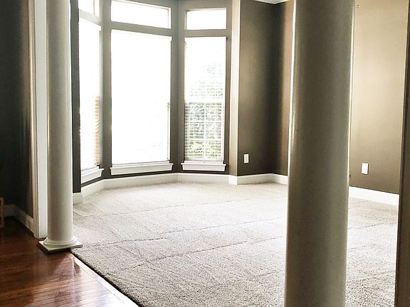 2nd image of 100 Whiterock Dr