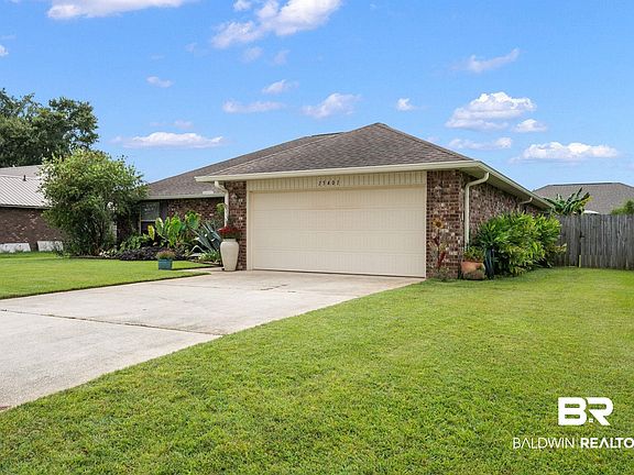 3rd image of 15401 Paddington Dr