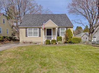12 Hickory Ave, New Windsor, NY 12553