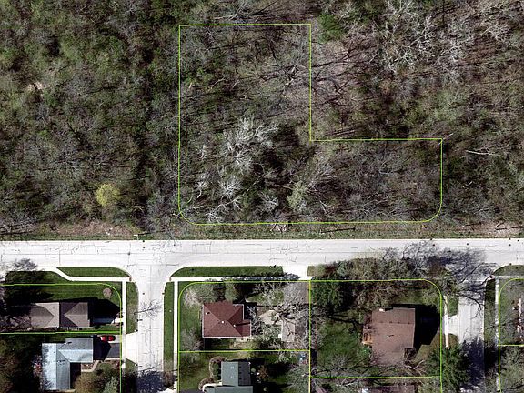 2nd image of 108 Arrowhead Dr