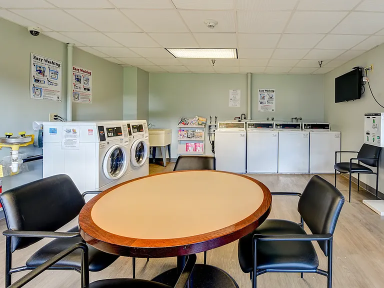 Bellmead Apartments — Photo 17
