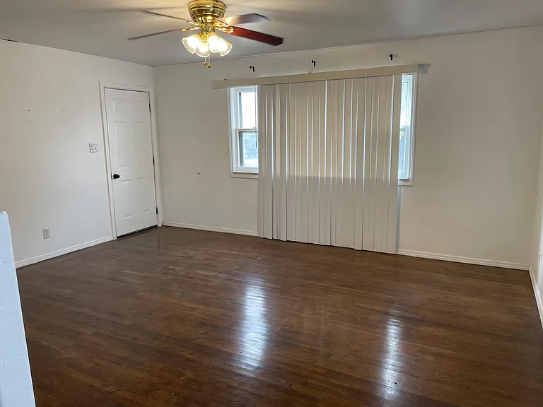 Living Room (from kitchen)