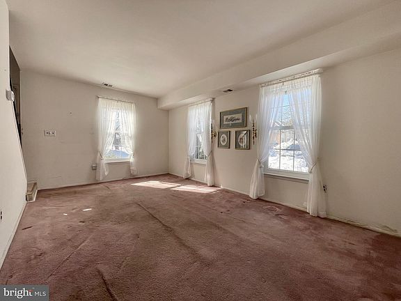 3rd image of 2208 Mulberry Ct