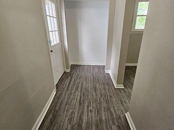 5th image of 508 Lombardy St