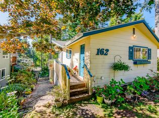 162 Ocean Ave, Manzanita, OR 97130