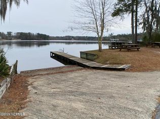 53 Harbour View Dr, Chocowinity, NC 27817