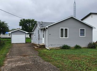 502 E Kent St, Graettinger, IA 51342