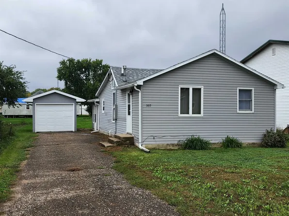 502 E Kent St, Graettinger, IA 51342