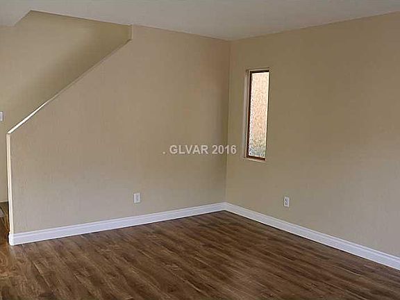 5th image of 10449 Coyote Cub Ave