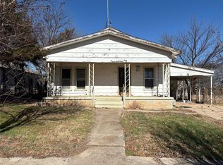 116 Sinclair St, Healdton, OK 73438