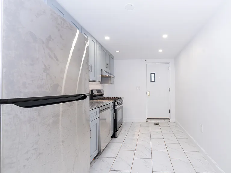 831 Cleveland St #B — Photo 2