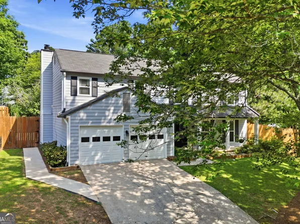 325 Ivy Mill Ct, Roswell, GA 30076