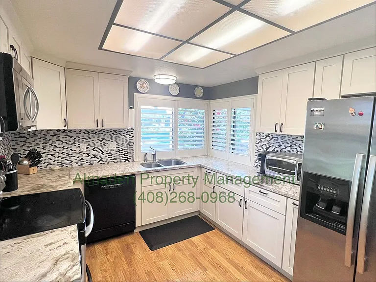 1135 Silver Oak Ct — Photo 5