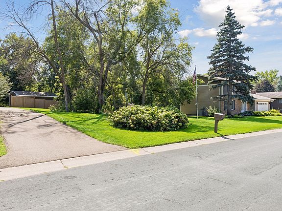 2nd image of 13705 Timber Crest Dr