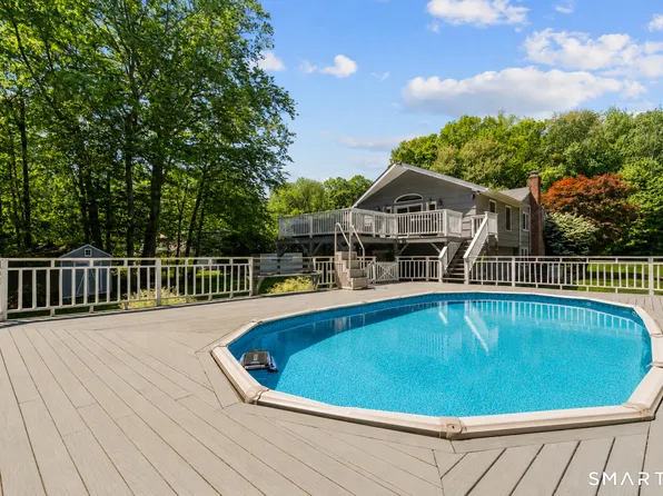 148 Osborn Lane, Monroe, CT 06468