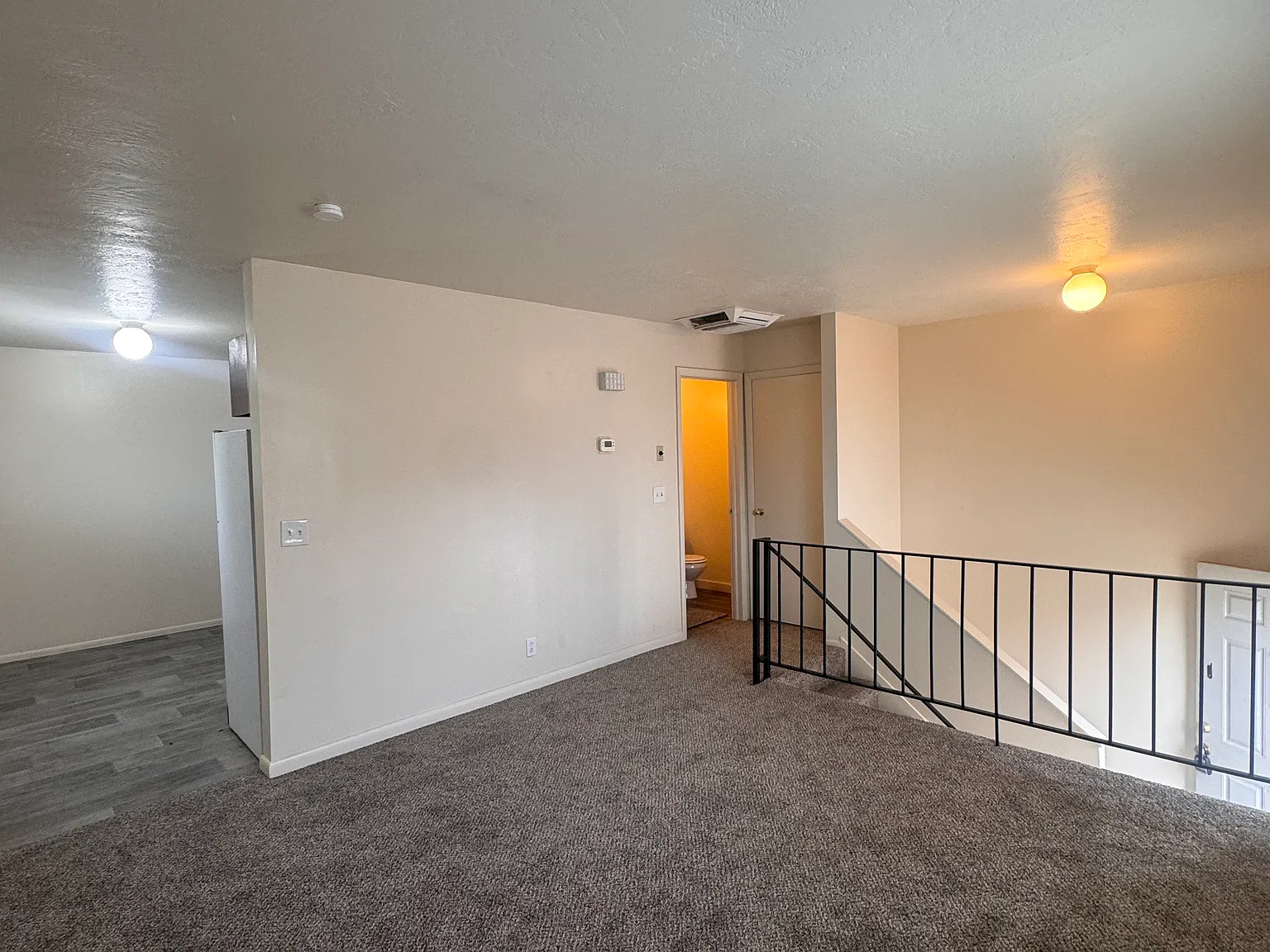 4693 S Arlington Park Dr — Photo 3