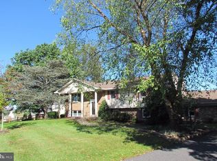 581 Godshall Rd, Telford, PA 18969