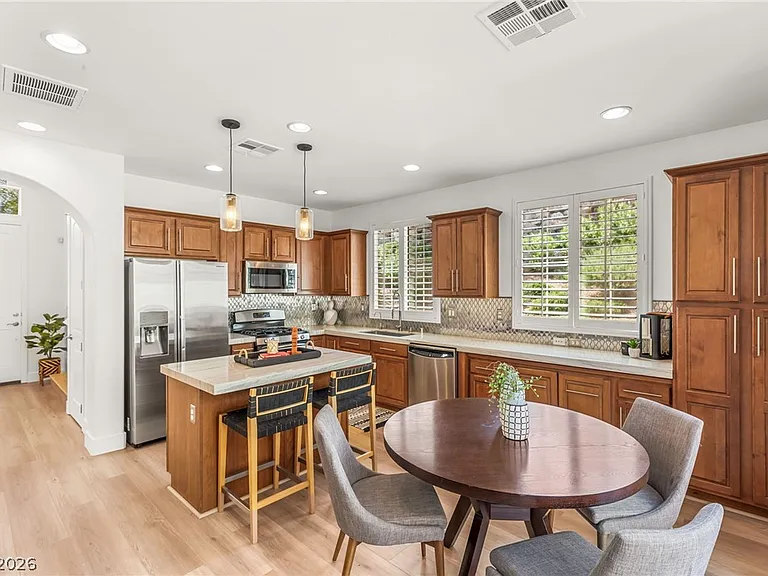11392 Corsica Mist Ave — Photo 4