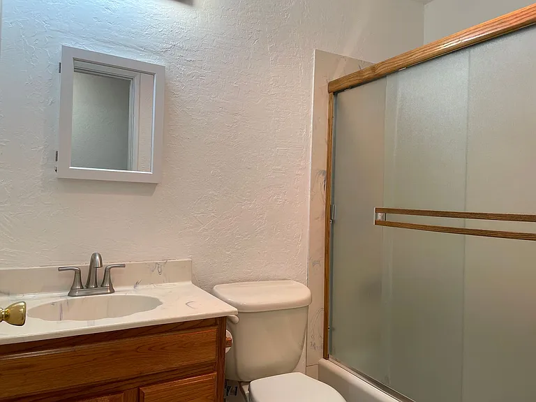 517 Eastwood Dr — Photo 15