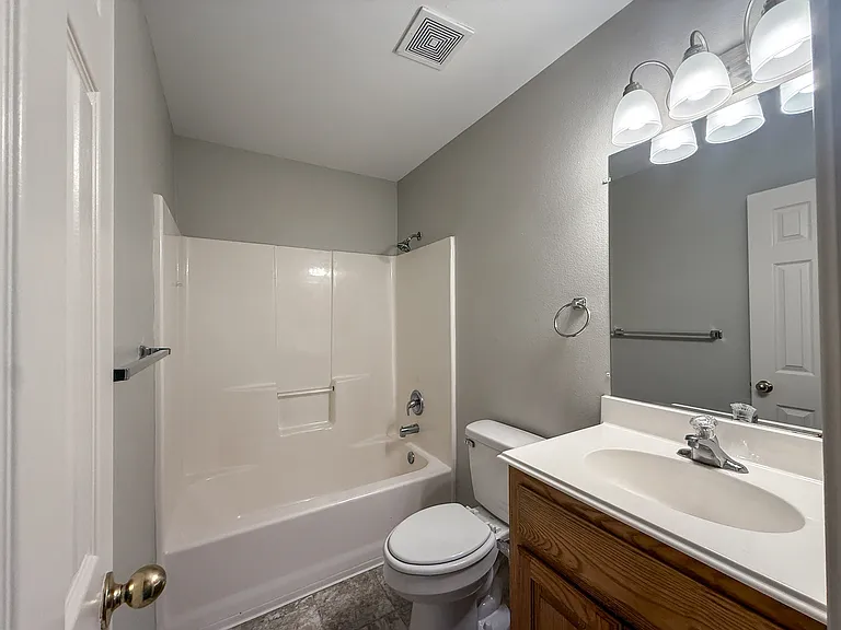 3020 Pine Valley Dr — Photo 10