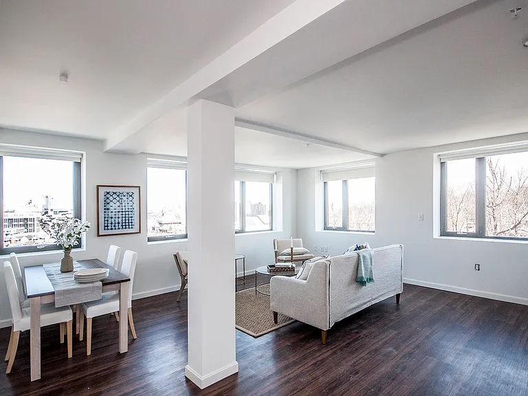 21 Sunset St #305 — Photo 3