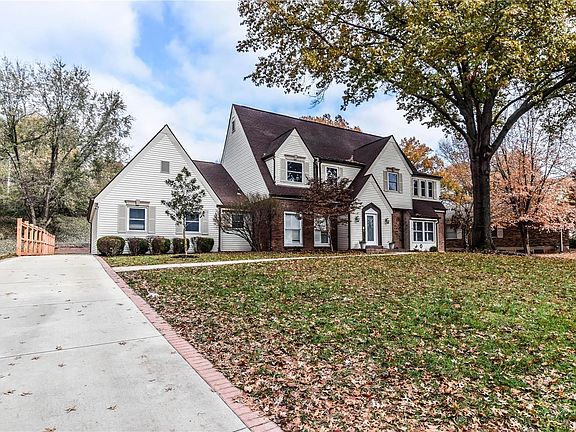2nd image of 14309 Bramblewood Ct